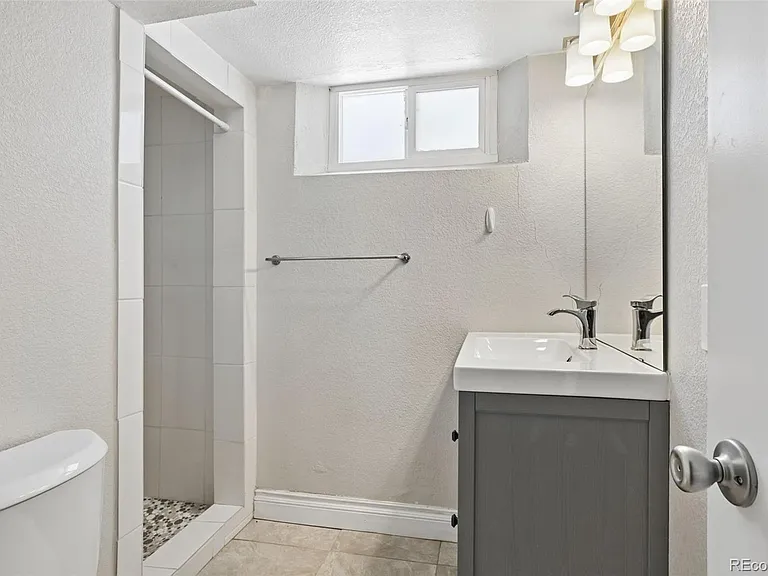 2895 Eudora St — Photo 22