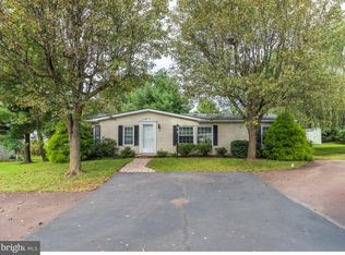 16 Cloverdale Way, Souderton, PA 18964