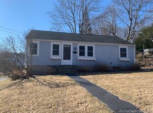58 Palmer St, Pawcatuck, CT 06379