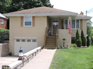 217 Circle Dr, Elizabeth, PA