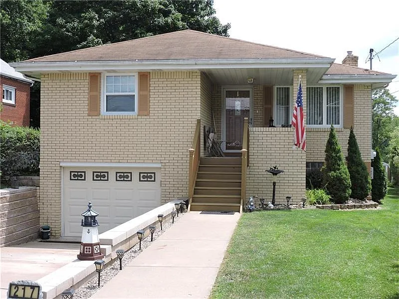 217 Circle Dr photo 1