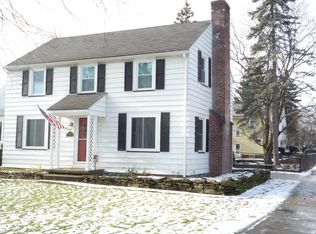 1135 N Winton Rd, Irondequoit, NY 14609