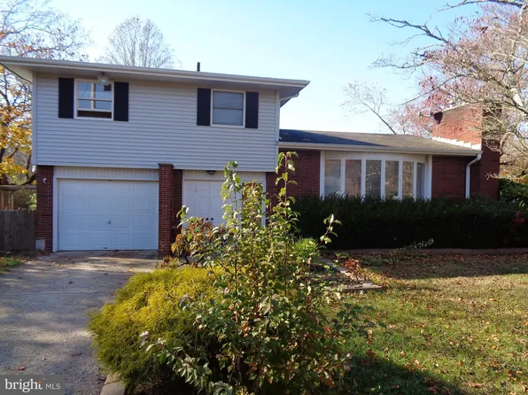 48 N Brewster Rd, Vineland, NJ 08361