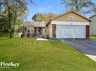 1617 Fairwood Forest Dr, Saint Peters, MO 63376