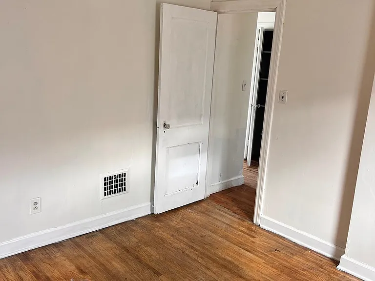 3417 Pine Ave — Photo 11