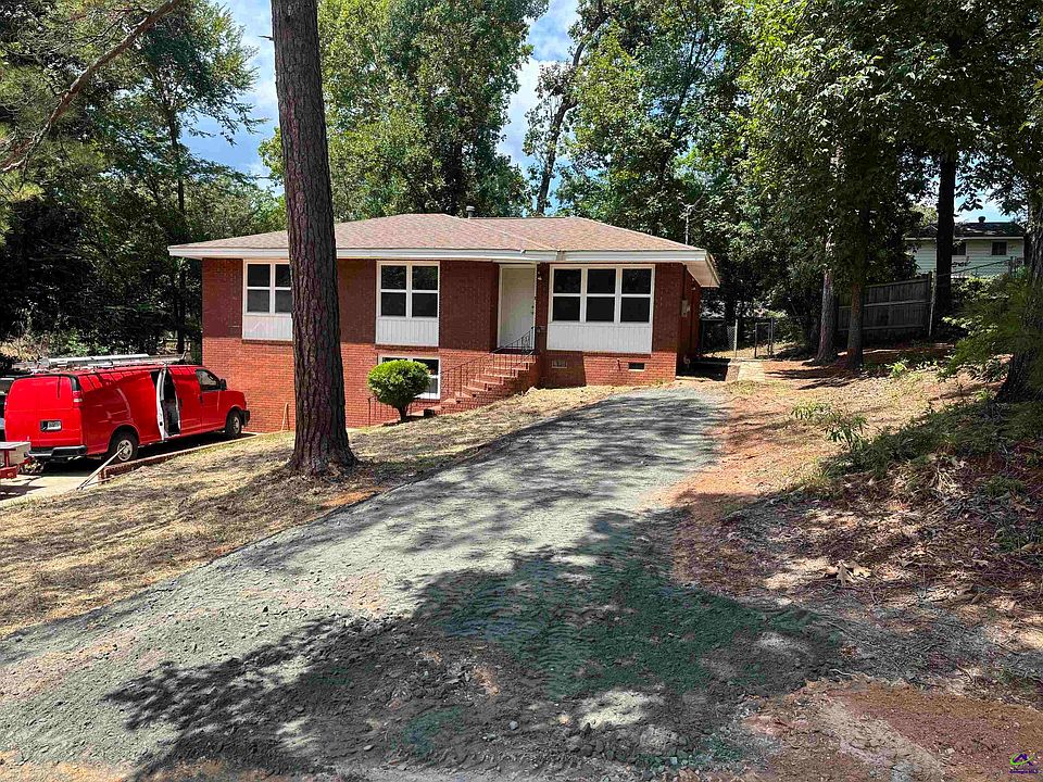 1st image of 105 Woodsdale Dr