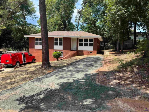 105 Woodsdale Dr, Warner Robins, GA 31088