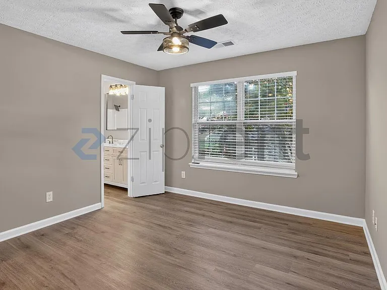 4972 Lake Park Cir — Photo 27