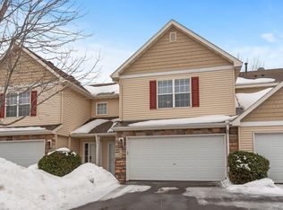 1704 Philipp Dr, Shakopee, MN 55379