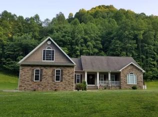 3271 Missouri Fork Rd, Hewett, WV 25108