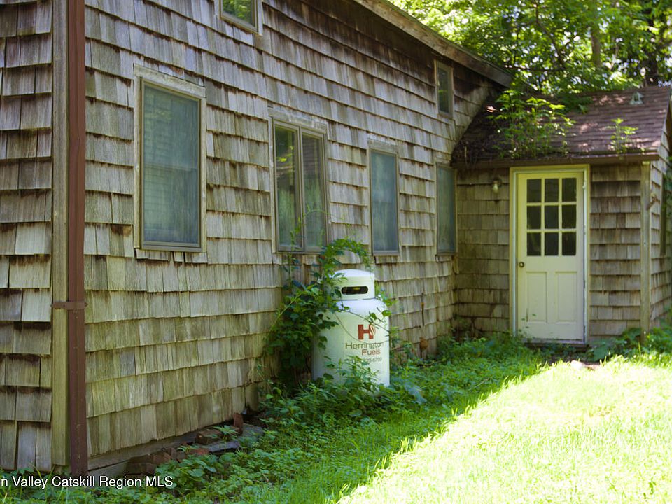 90 W End Road, Hillsdale, NY 12529 | MLS #20256016 | Zillow
