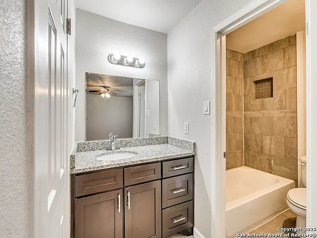 100 Lorenz Rd #1501 — Photo 29
