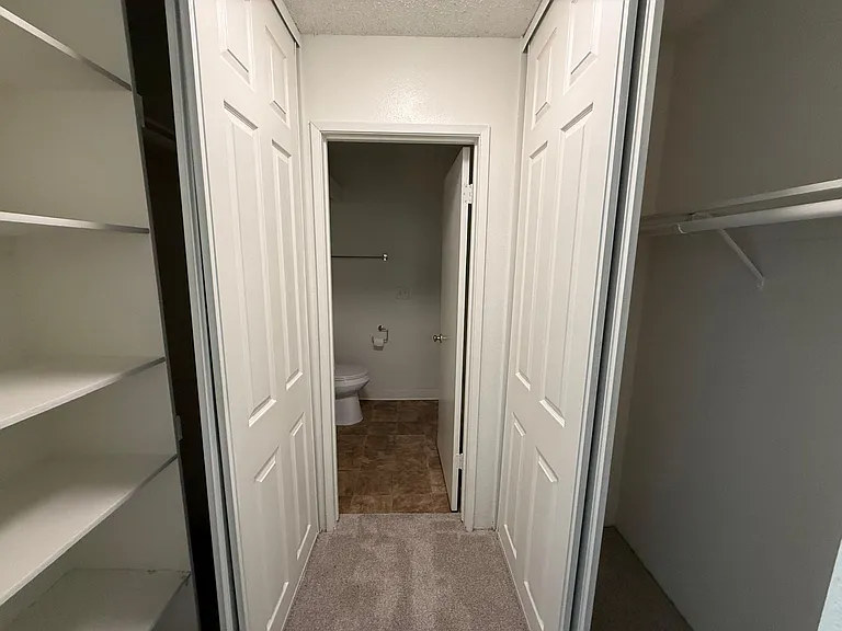 153 Streamwood — Photo 9