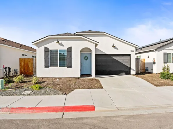 566 Green Lane, Lemoore, CA 93245