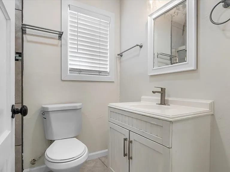 2925 Magnolia St #A — Photo 15