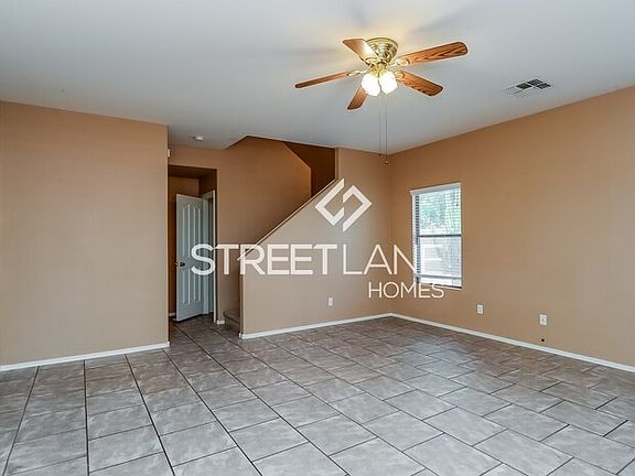 4th image of 1446 N Saint Paul Dr