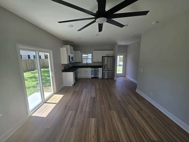 2138 Bacon Park Dr #B — Photo 7