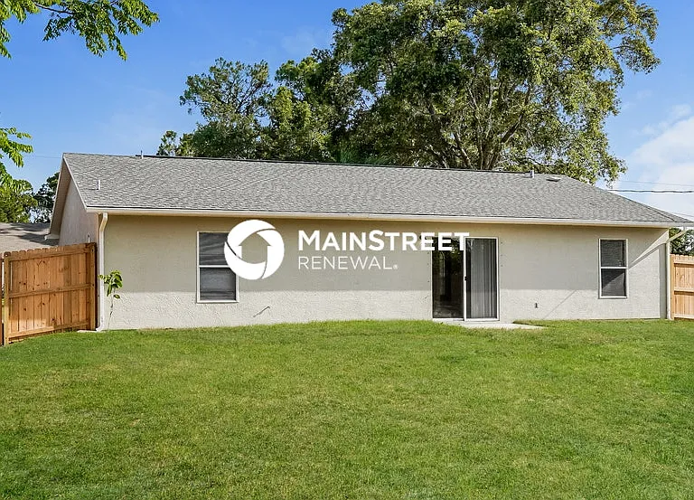 1722 Elmhurst Cir S #E — Photo 14