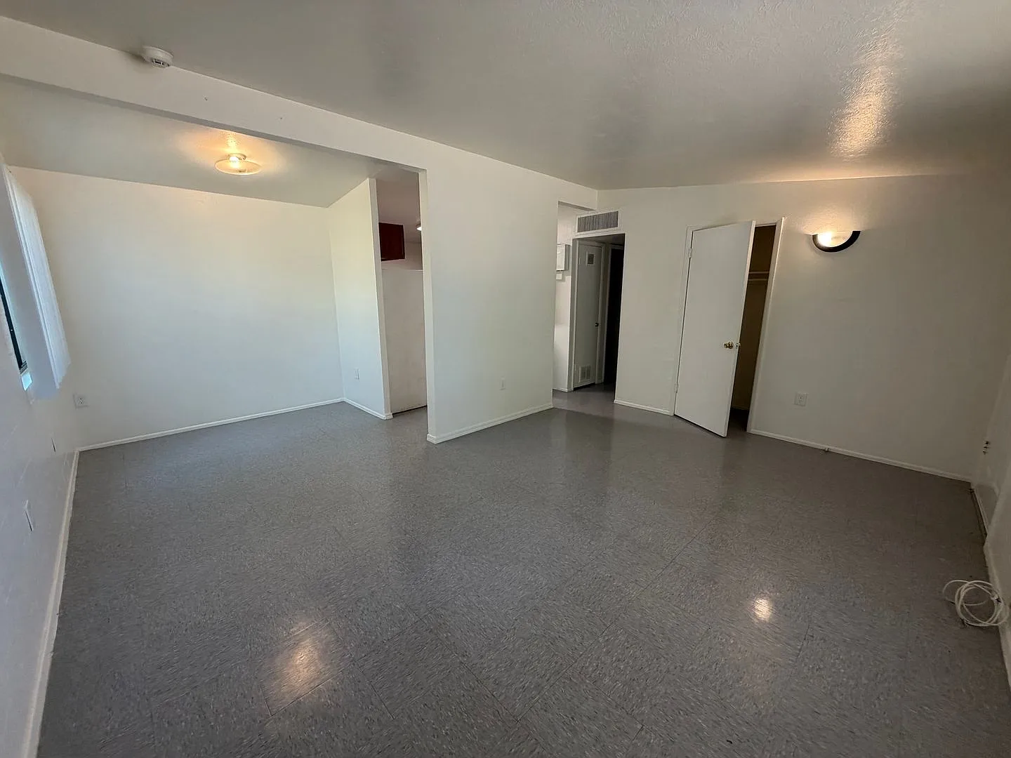 Towner Apartments — Photo 2