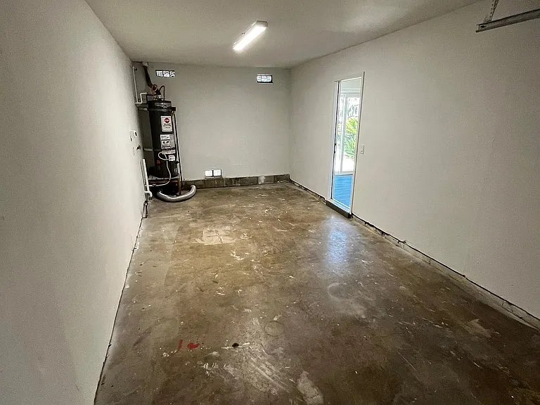 1080 Gardena Rd — Photo 13