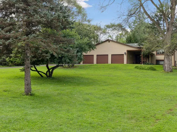 9217 W River Rd, Brooklyn Park, MN 55444