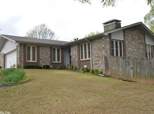 39 Lakeside Dr, Little Rock, AR 72204