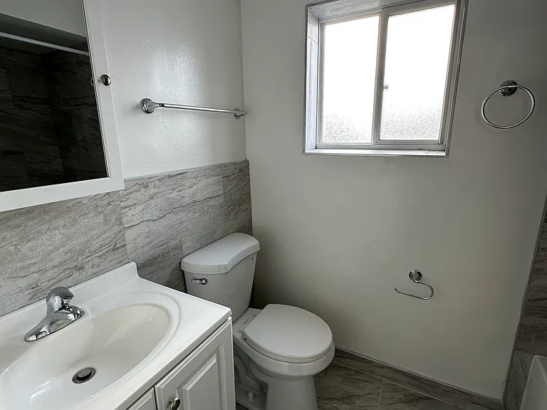1400 Carol St #1A — Photo 8