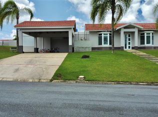 68 Yagrumo Sabanera, Cidra, PR 00739