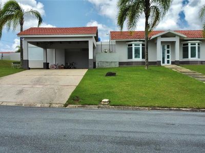 68 Yagrumo Sabanera, Cidra, PR, 00739