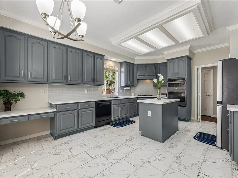 11818 Orchard Mountain Dr — Photo 16