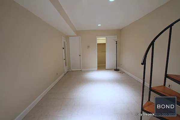 Rented by Bond New York | media 20