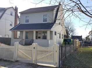 12316 Grayson St, Springfield Gardens, NY 11413