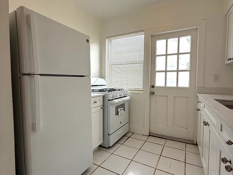 810 82nd St #1 — Photo 3