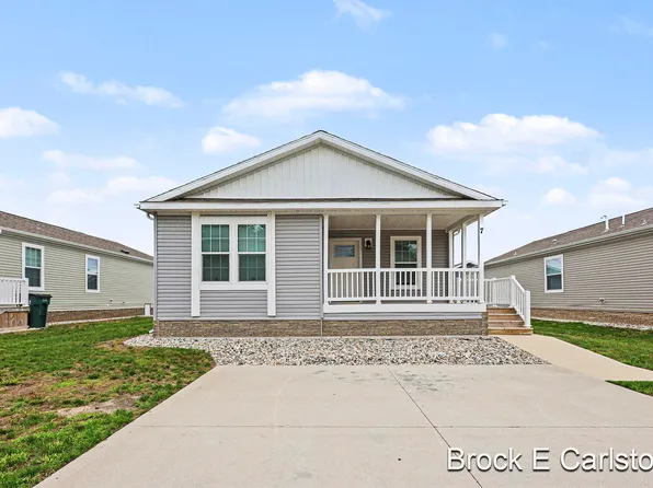 1283 E Ellis Rd #7, Norton Shores, MI 49441