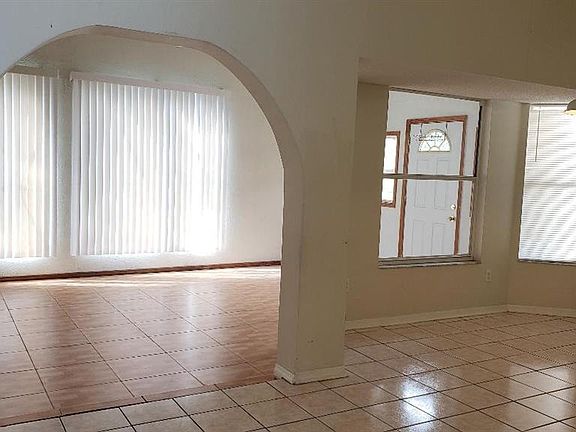 5th image of 11878 Sindlesham Ct
