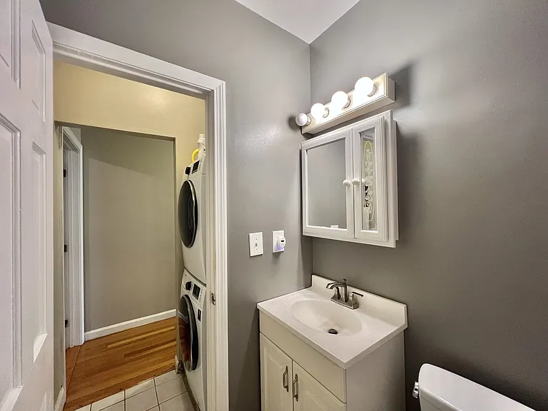 65 Hemenway St #3 — Photo 10