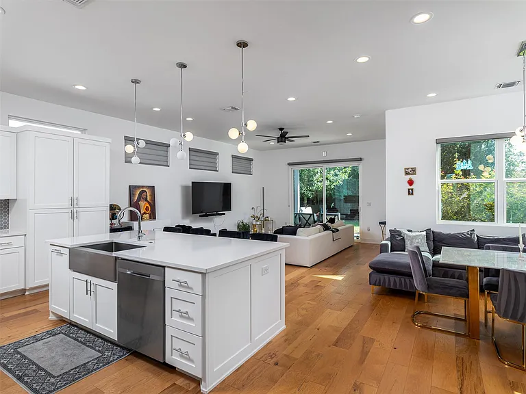 6309 Keegans Dr — Photo 15