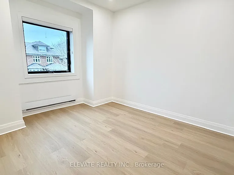 275 Lauder Ave #2 — Photo 9