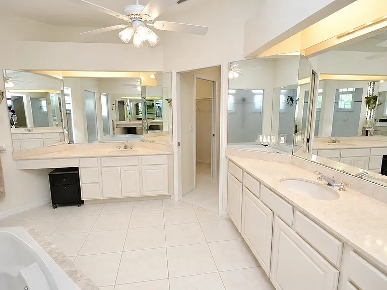 3835 Pendlebury Dr — Photo 11