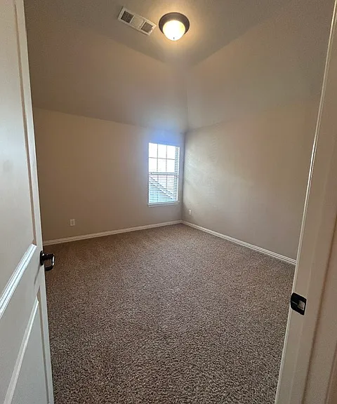 3004 Hereford Dr — Photo 30