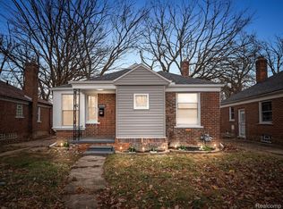 19330 Whitcomb St, Detroit, MI 48235