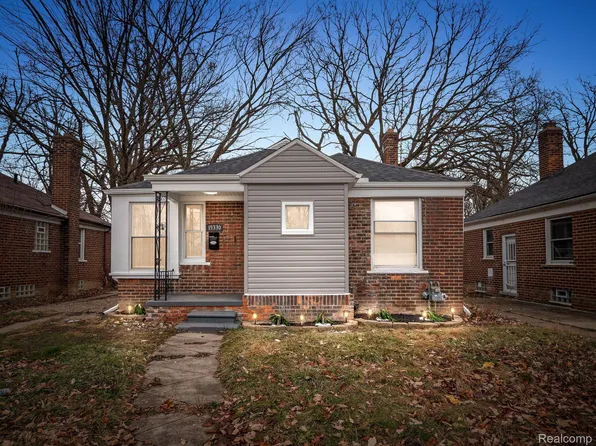 19330 Whitcomb St, Detroit, MI 48235