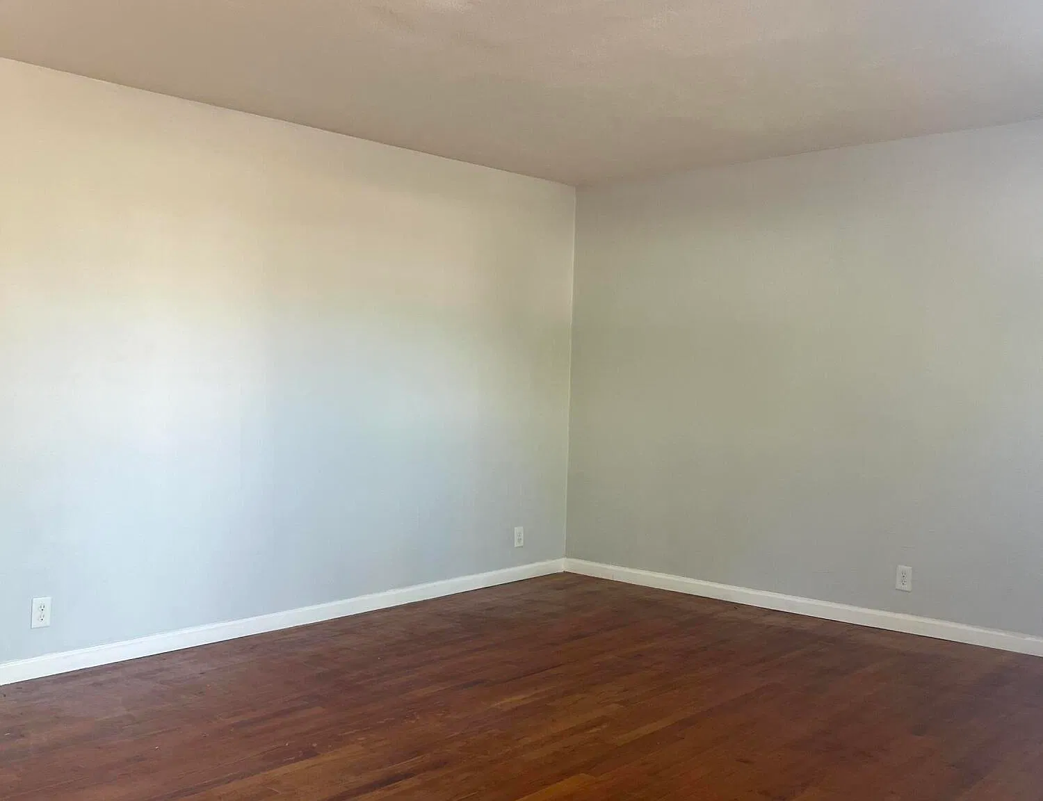 4 bed, 2.0 bath, 1650 sqft, $1,400 — Photo 3