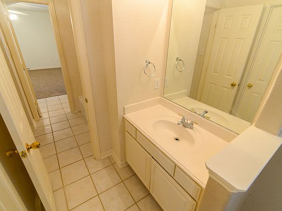 5th image of 9605 Pinehurst Dr