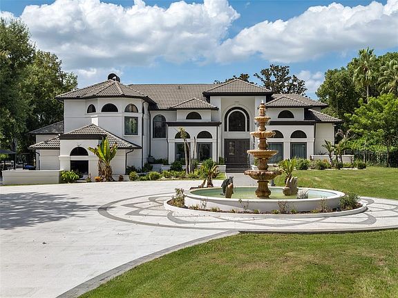 3rd image of 5186 VARDON DRIVE