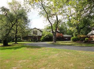 7355 Quaker Rd E, Orchard Park, NY 14127