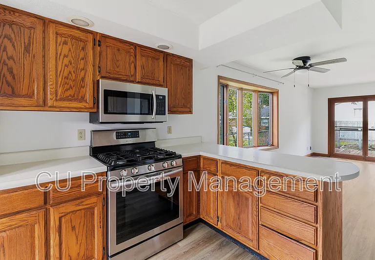 3304 Halifax Dr — Photo 7