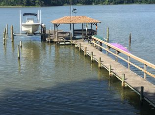 407 Sun Beau Cir, Urbanna, VA 23175