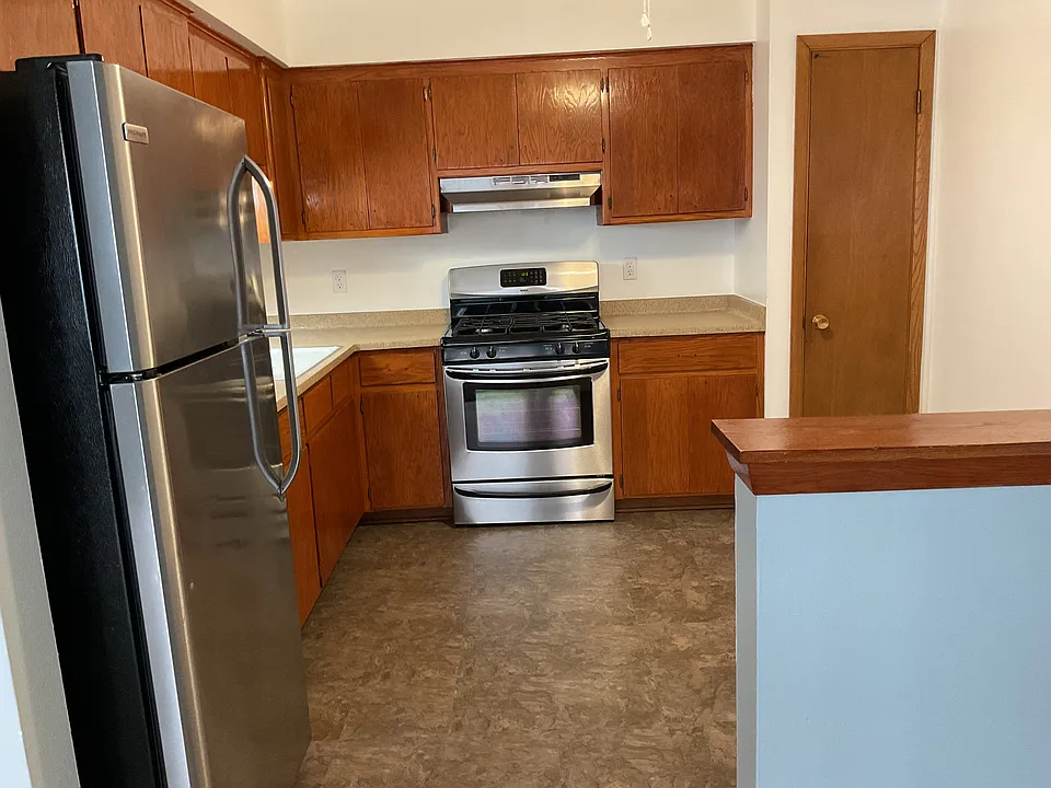 9729 W Hampton Ave #7