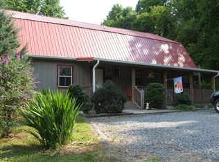 1127 Laurel Branch Rd, Hayesville, NC 28904